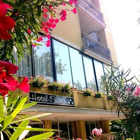Hotel Sara*** Чезенатіко Екстер'єр фото