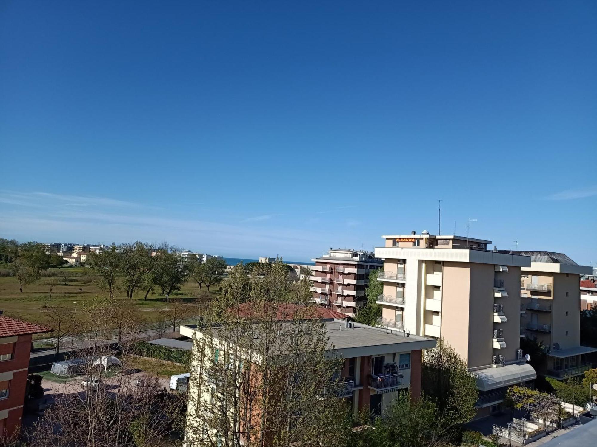 Hotel Sara*** Чезенатіко Екстер'єр фото