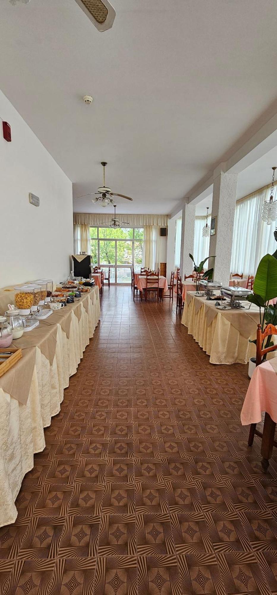Hotel Sara*** Чезенатіко Екстер'єр фото