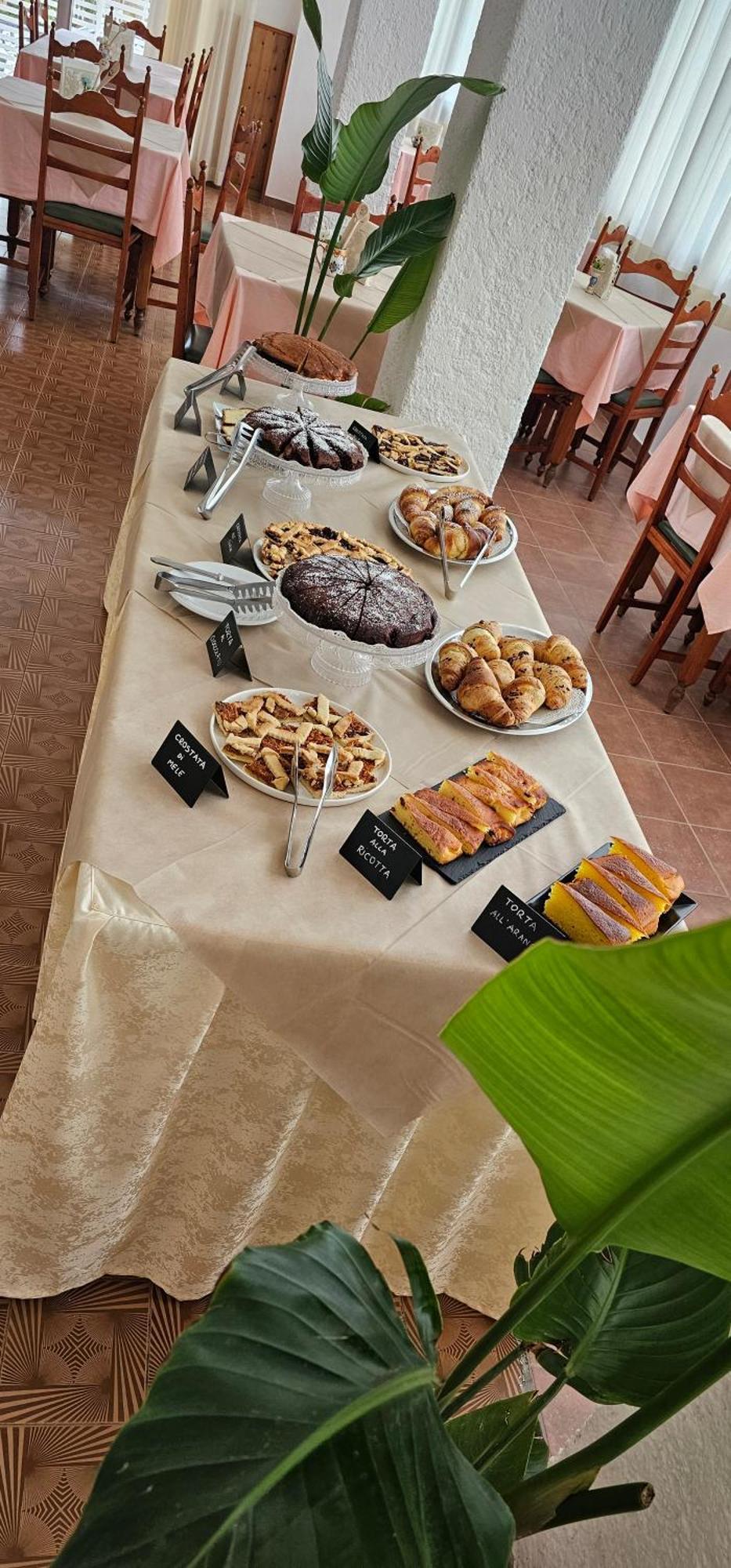 Hotel Sara*** Чезенатіко Екстер'єр фото